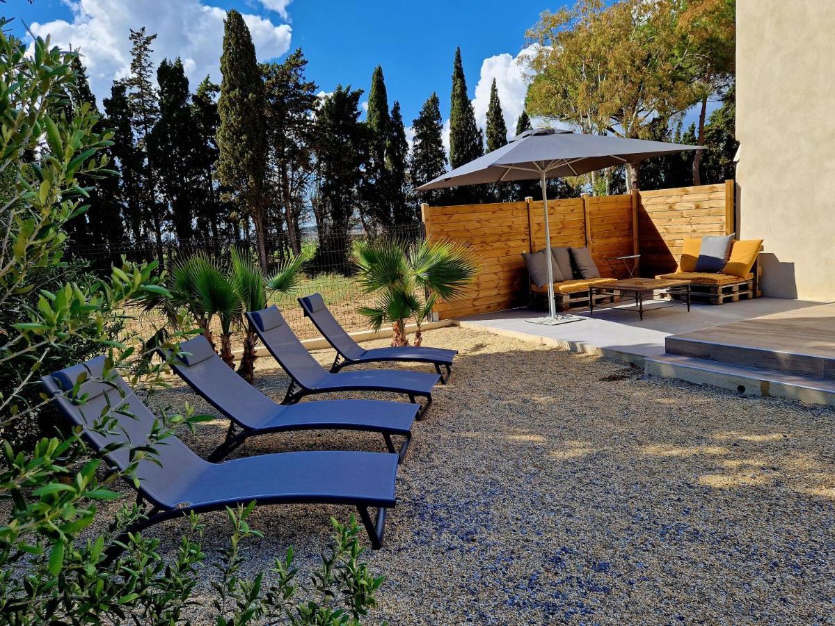 Domaine De Merins, 10 Couchages Avec Piscine, Face A La Riviere, A 4Km De La Plage Fleury  Exterior photo